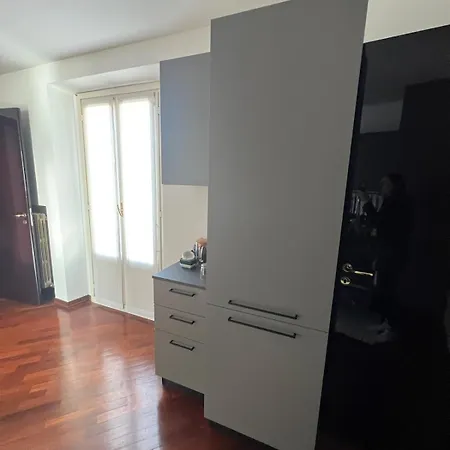 Lovely 1 Bedroom In Milano, Brera Appartamento *